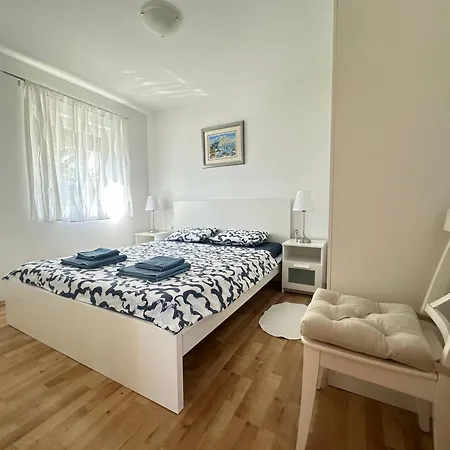 Vito Apartment Mandre